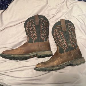 Ariat  square toes 10D